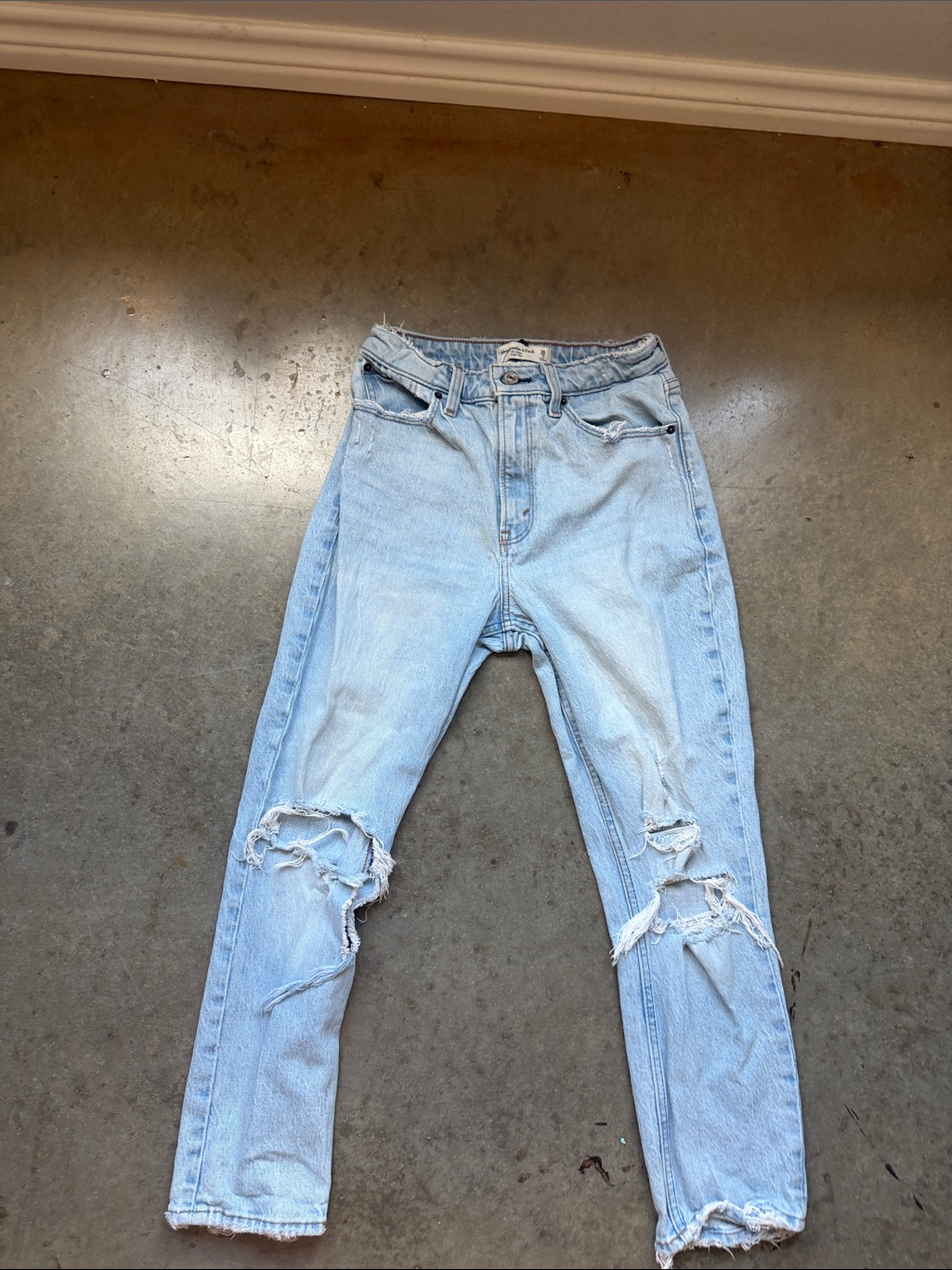 Abercrombie And Fitch The Mom Jeans High Rise Size 26/2 Curve Love